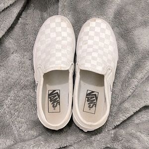 White checkered vans a little bit dirty but can be washed and good as new!
